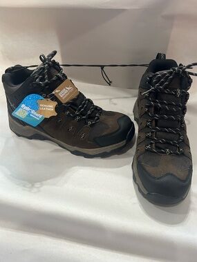New Eddie Bauer Brown and Black Men's Hiking Boots